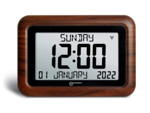 Easy read clock with non abbreviated words and wood effect
